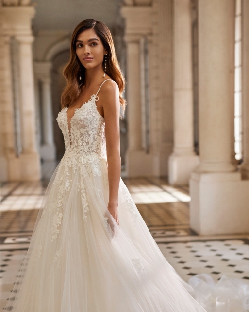 Sposa 2025 -  -  Modello  066