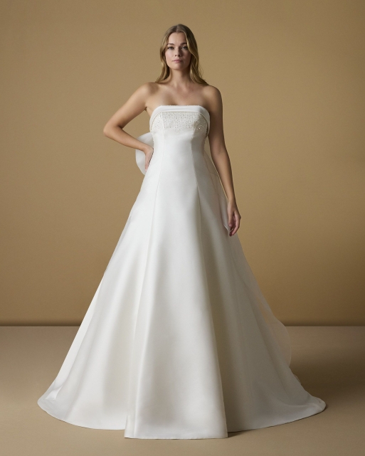 Sposa 2025 -  -  Modello  076