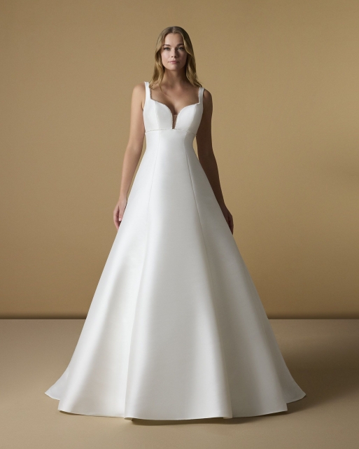 Sposa 2025 -  -  Modello  084