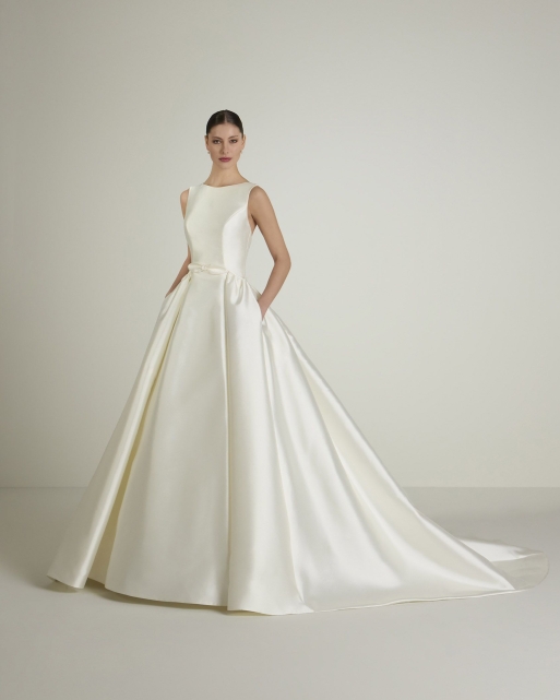 Sposa 2025 -  -  Modello  094